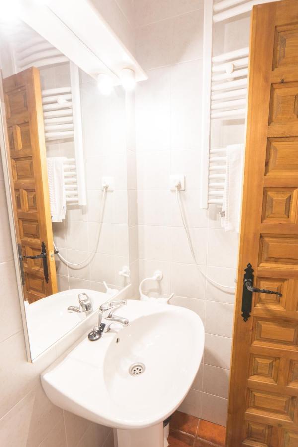 Apartamentos Rurales El Colvillo Trillo Ngoại thất bức ảnh